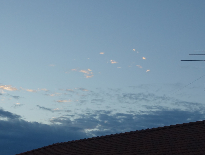 うろこ雲(いわし雲)