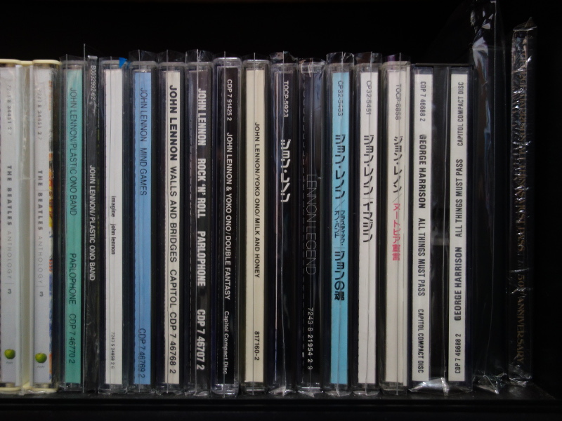 JOHN LENNONのソロアルバムとGEORGE HARRISONの初期のソロアルバム